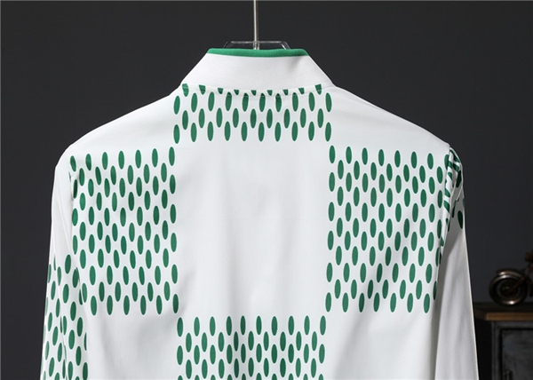 ブランドジャケット側面デザイン